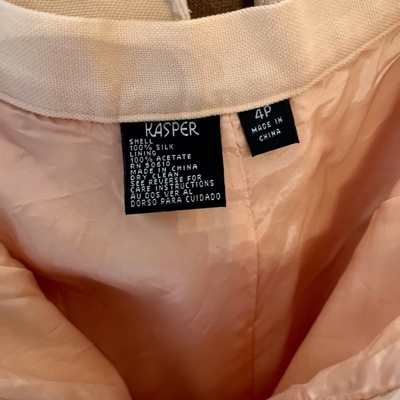 Kasper Petite 2-pc suit fully lined jacket and pants - Picture 9 of 10